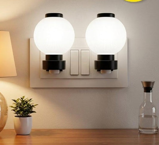 Ball Style 0.5W 2-Pin Plug & Play Night Lamp (Random Color) Pack of 1